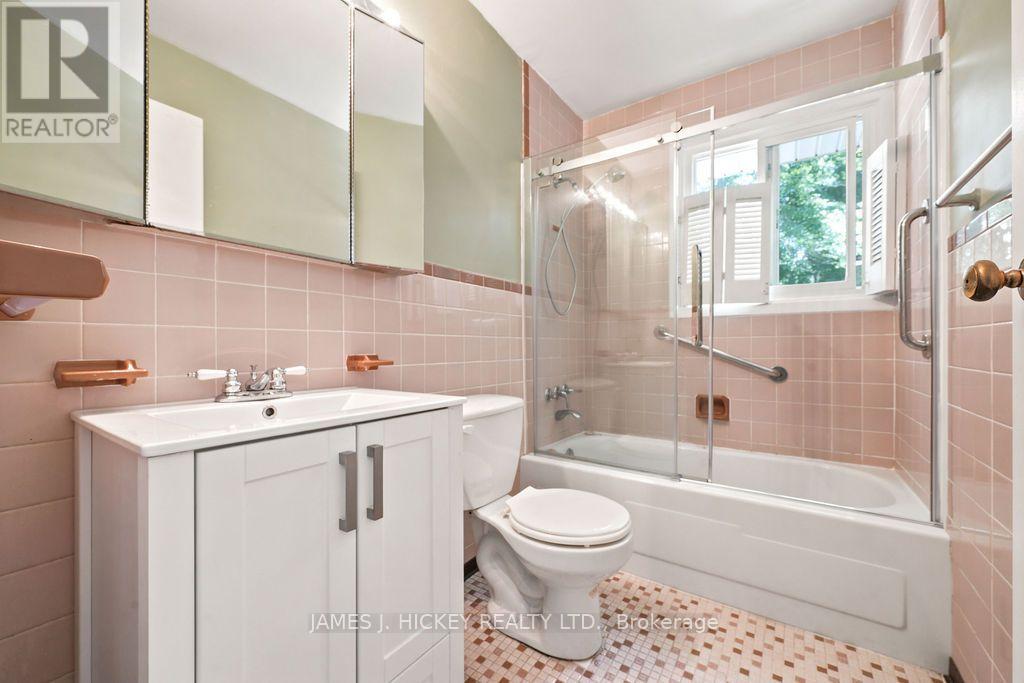 100 GLENDALE AVENUE - 31