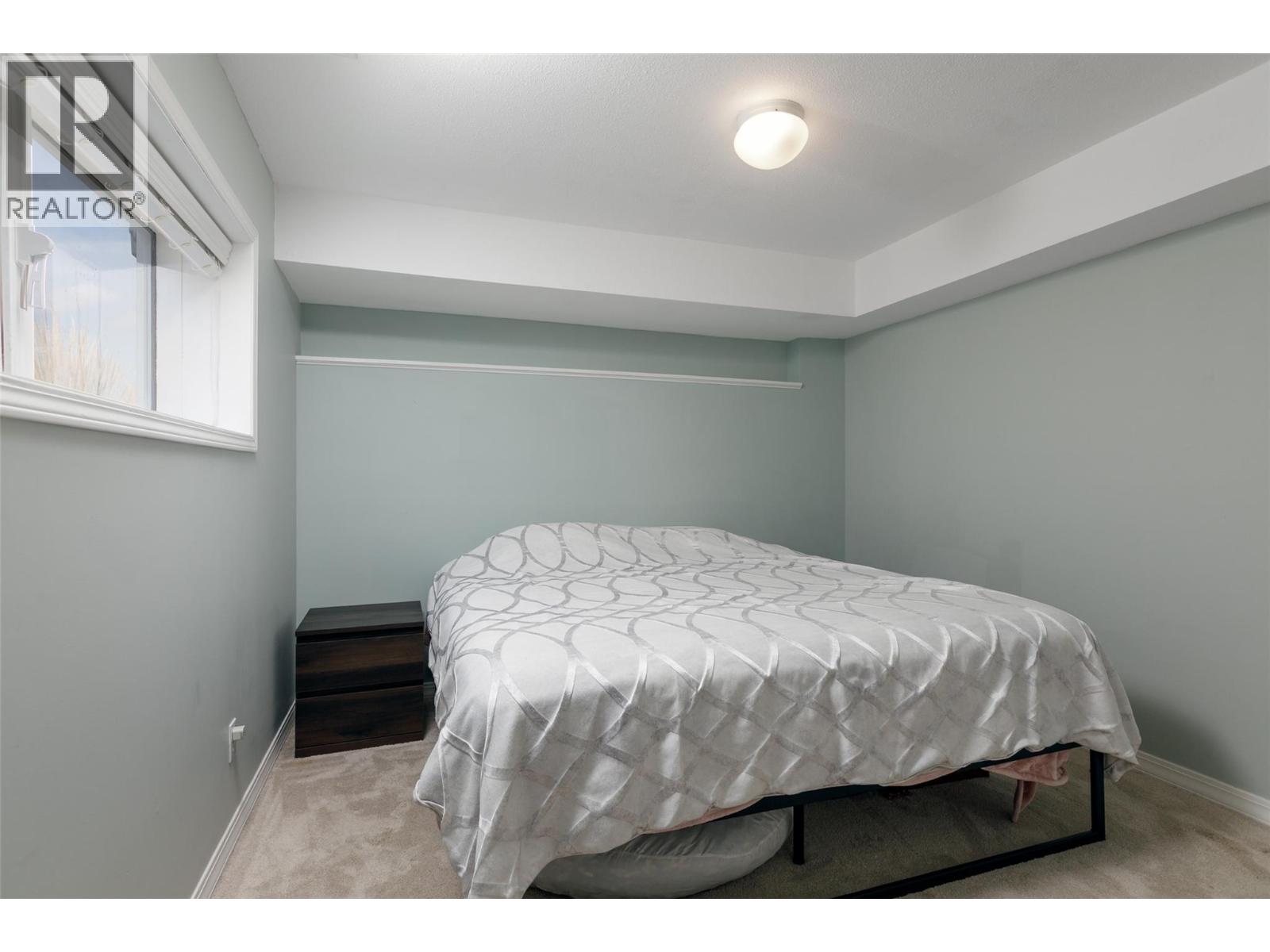 #8 6400 Spencer Road - 14