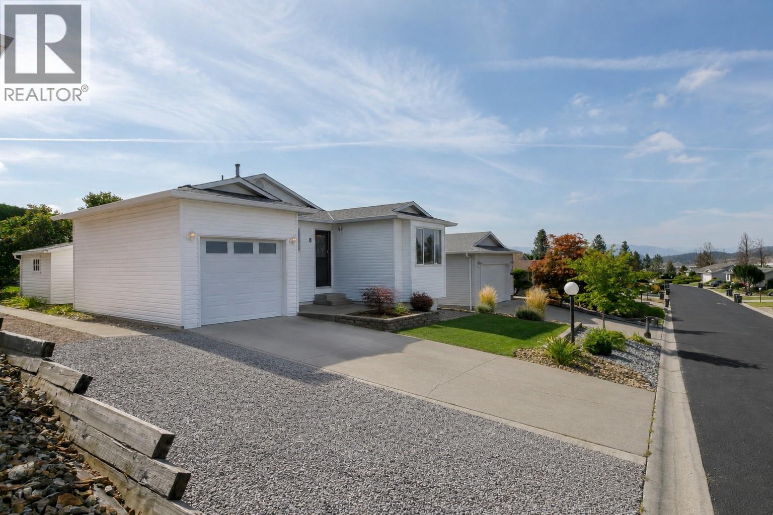 #8 6400 Spencer Road - 28