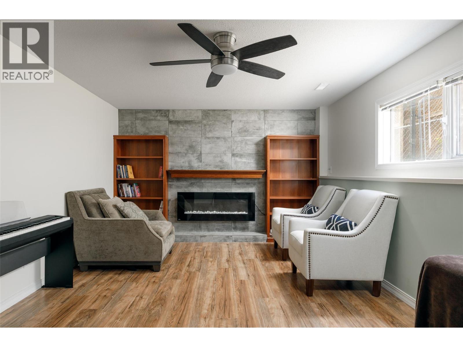 #8 6400 Spencer Road - 12