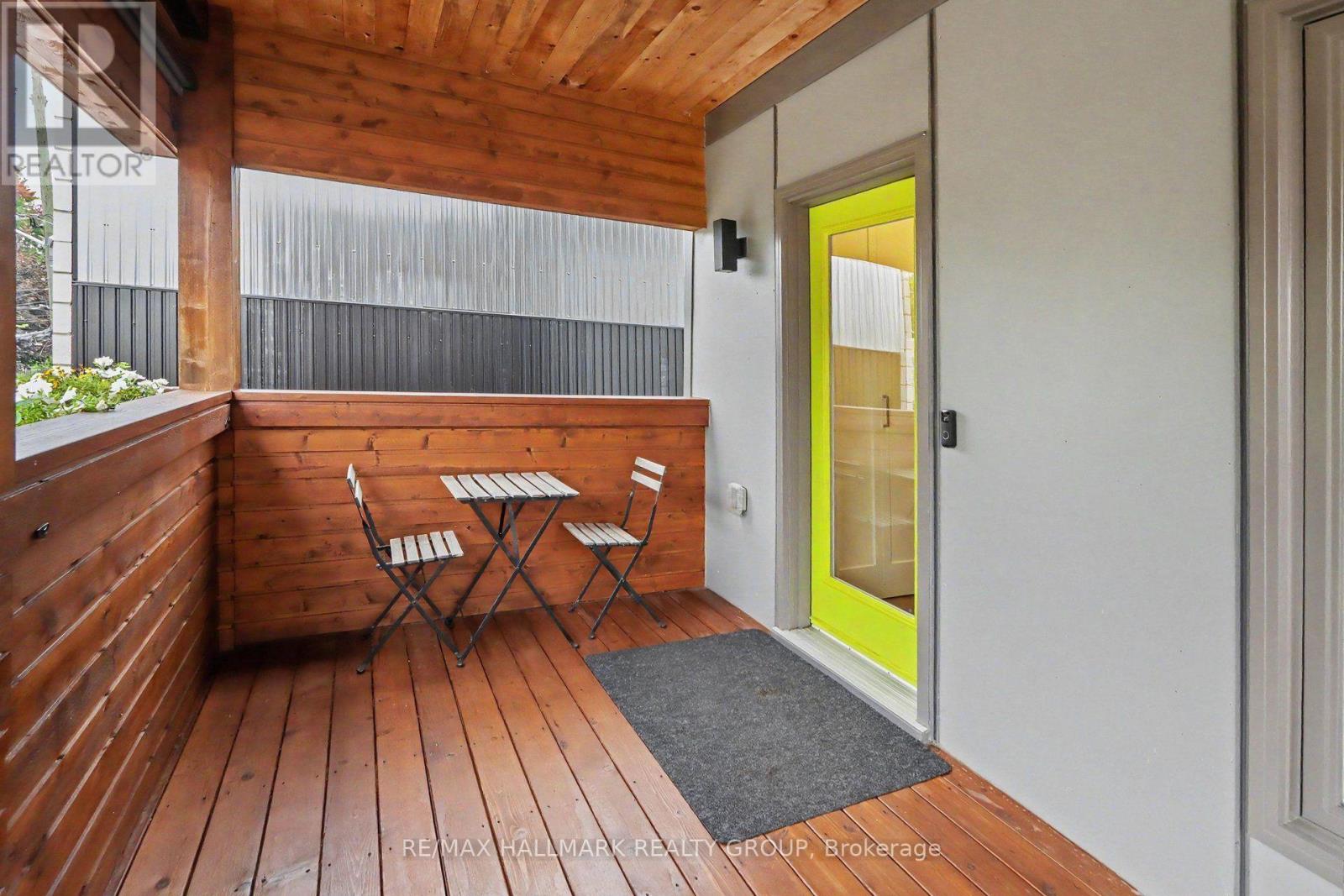 Second Floor deck-landing for 70A