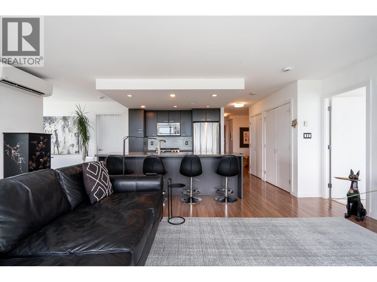 #1904 2200 DOUGLAS Road, Burnaby, British Columbia, V5C0G8, Burnaby, British Columbia — photo 5 of 5