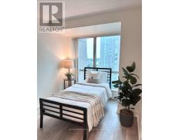 2110 - 18 Lee Centre Drive, Toronto, ON M1H3H5 Photo 11