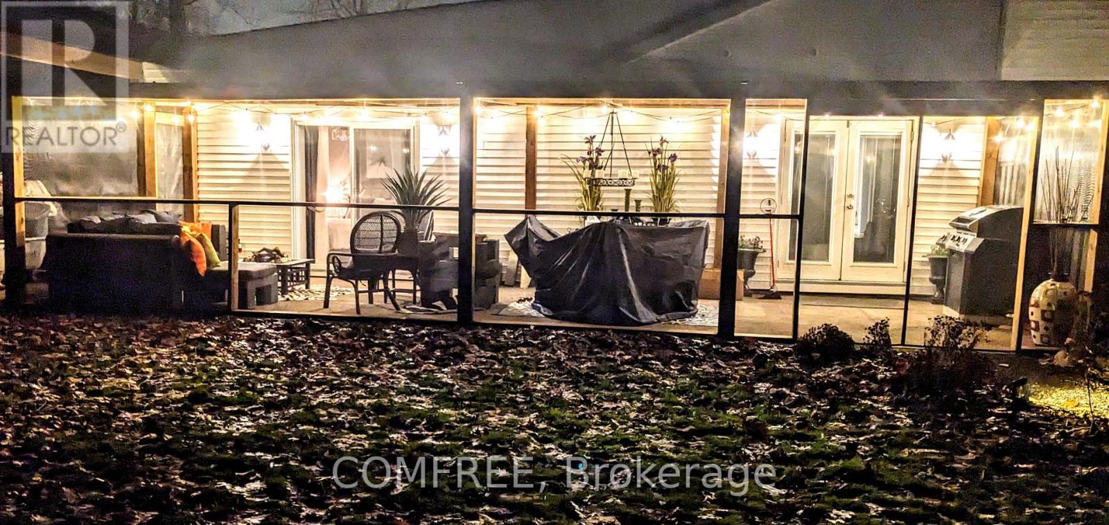8950 Brown Road, Niagara Falls (Brown), Ontario, L2H0X2, Niagara Falls (Brown), Ontario — photo 3 of 5