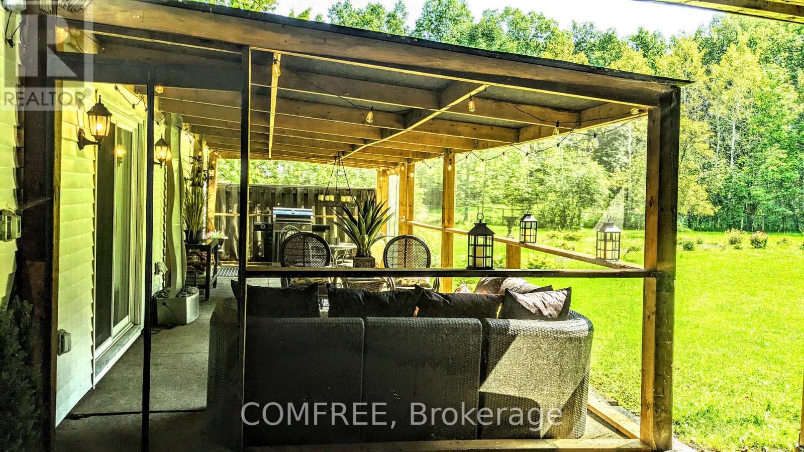 8950 Brown Road, Niagara Falls (Brown), Ontario, L2H0X2, Niagara Falls (Brown), Ontario — photo 4 of 5