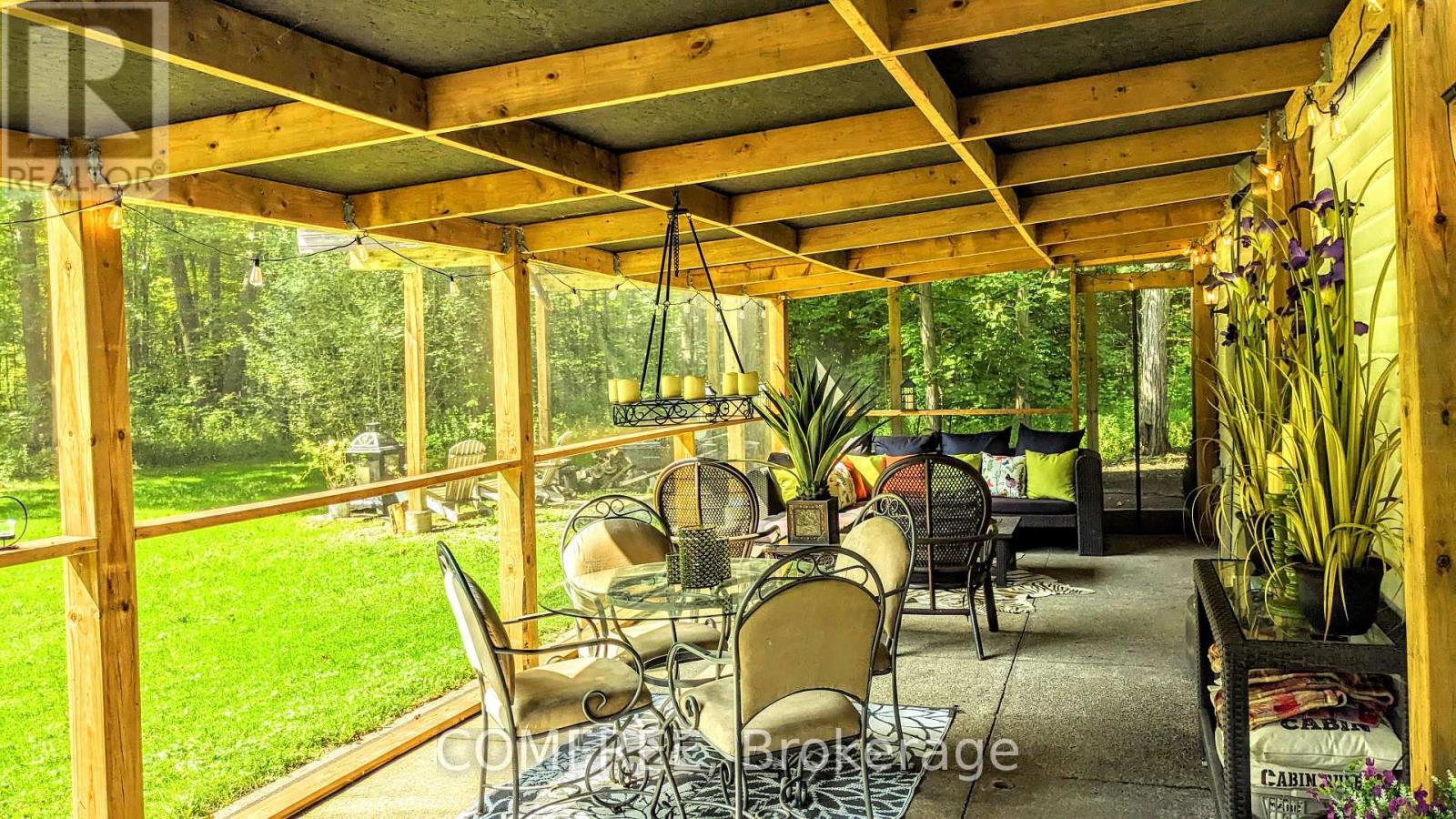 8950 Brown Road, Niagara Falls (Brown), Ontario, L2H0X2, Niagara Falls (Brown), Ontario — photo 5 of 5