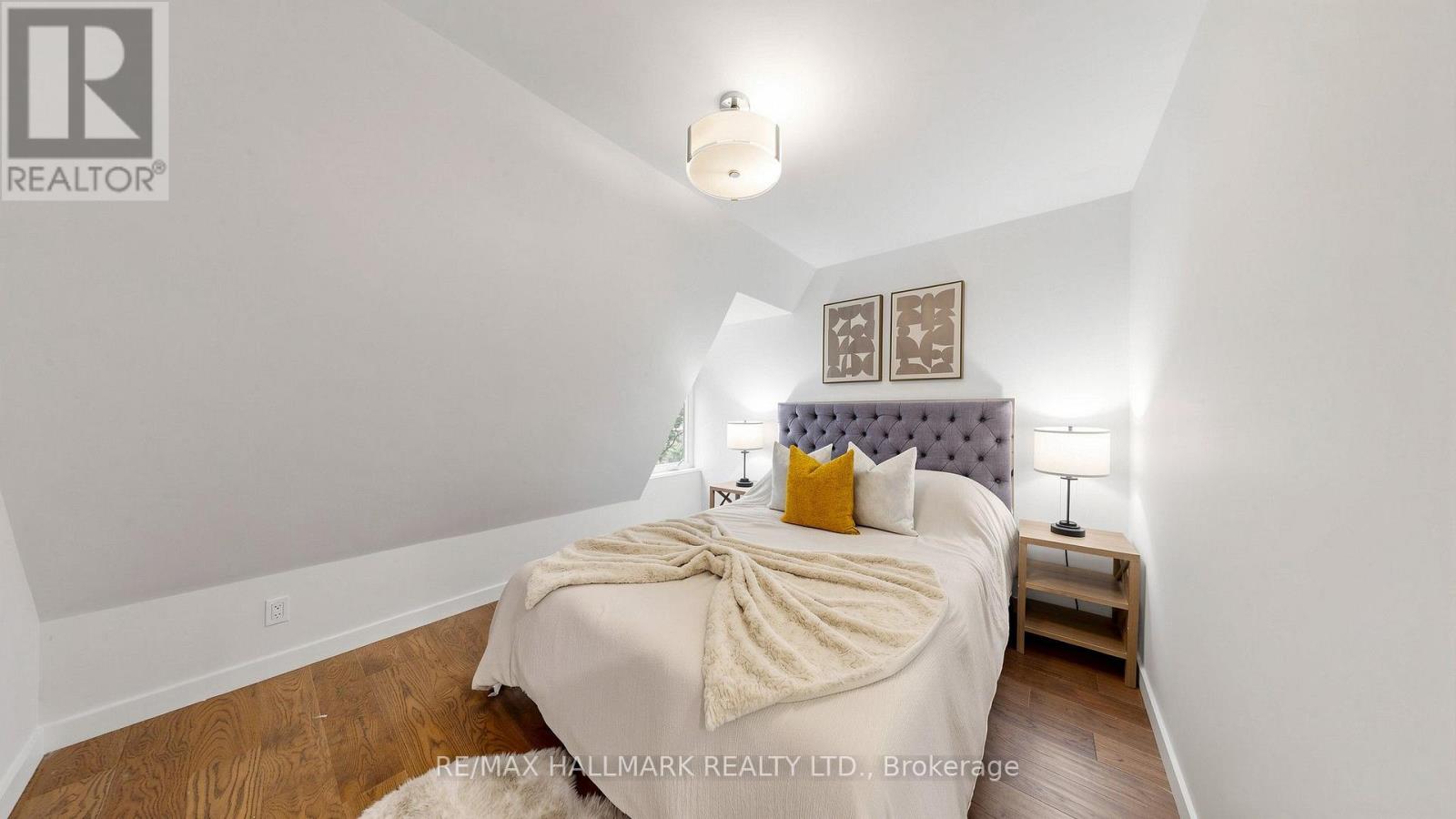 31 1/2 GRANBY STREET - 25