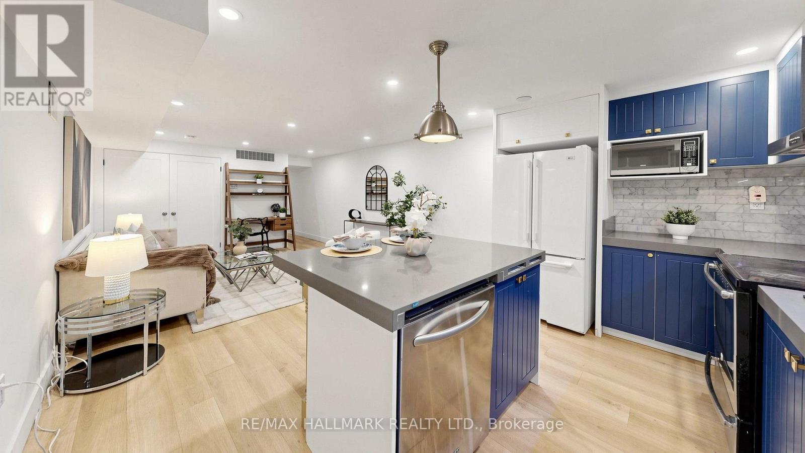 31 1/2 GRANBY STREET - 30
