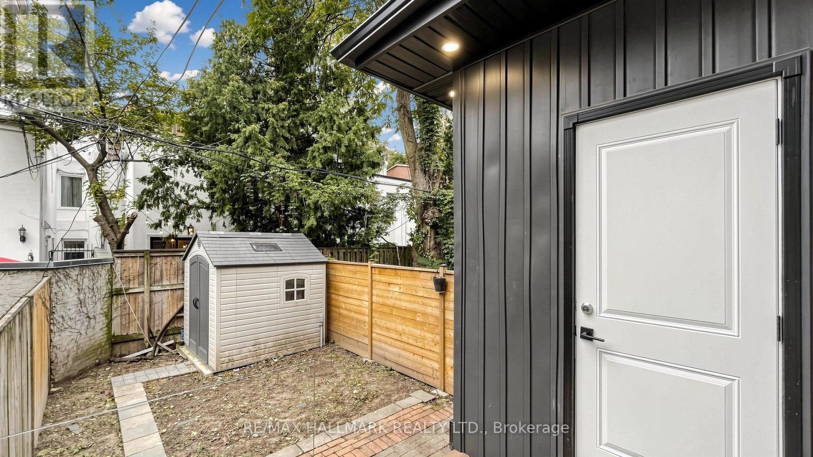 31 1/2 GRANBY STREET - 42