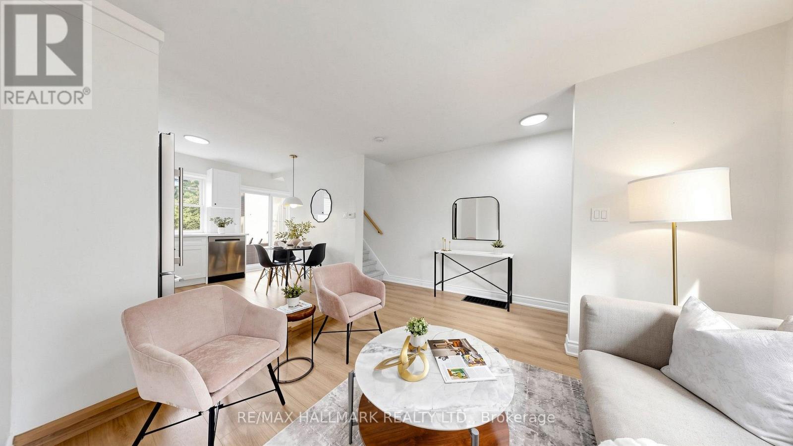 16 QUEENSDALE AVENUE - 6