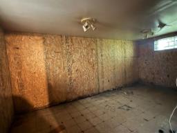233 Polson Avenue, Winnipeg, MB R2W0M9 Photo 17