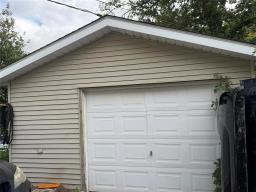 355 11th Street, Morden, MB R6M1L7 Photo 13
