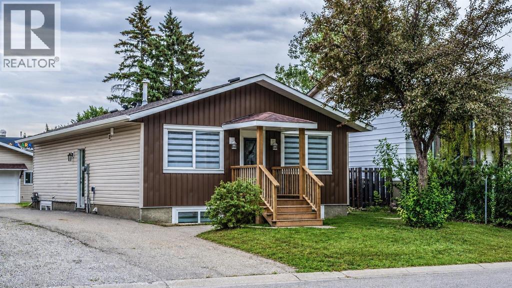 48 Doverglen Crescent SE, Calgary, Alberta, T2B2P6