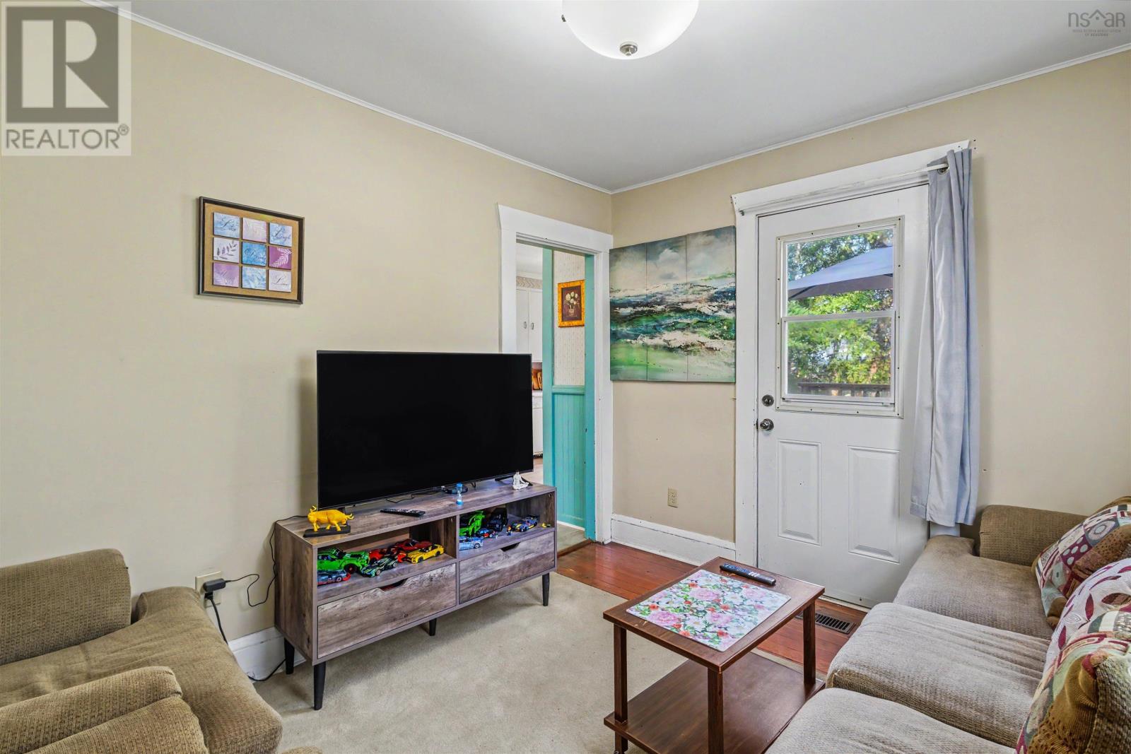 378 Alexandra Street - Image 25