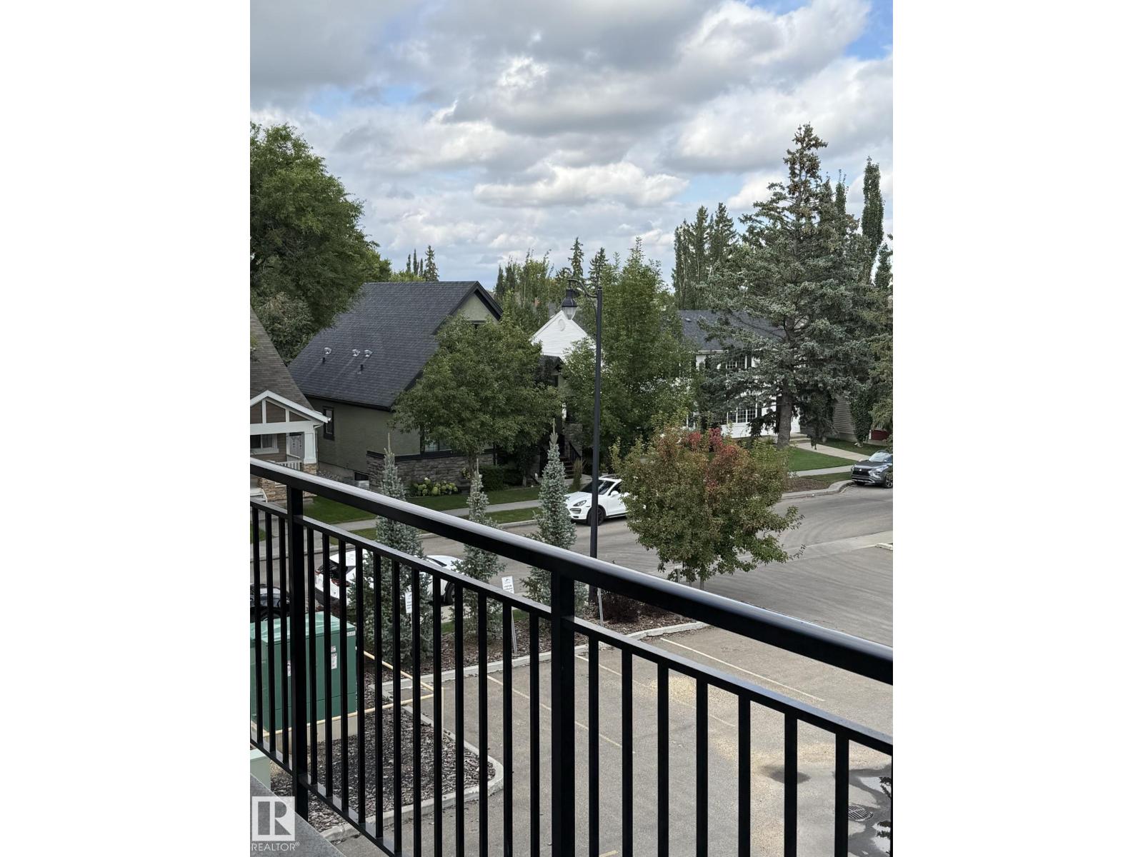 #306 560 GRIESBACH PARADE PR NW - 4