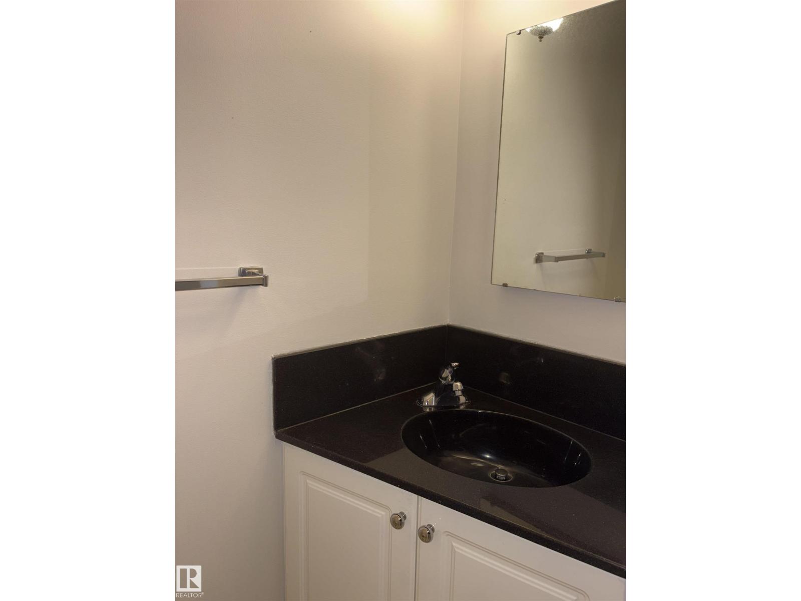 4027 74 ST NW - 40