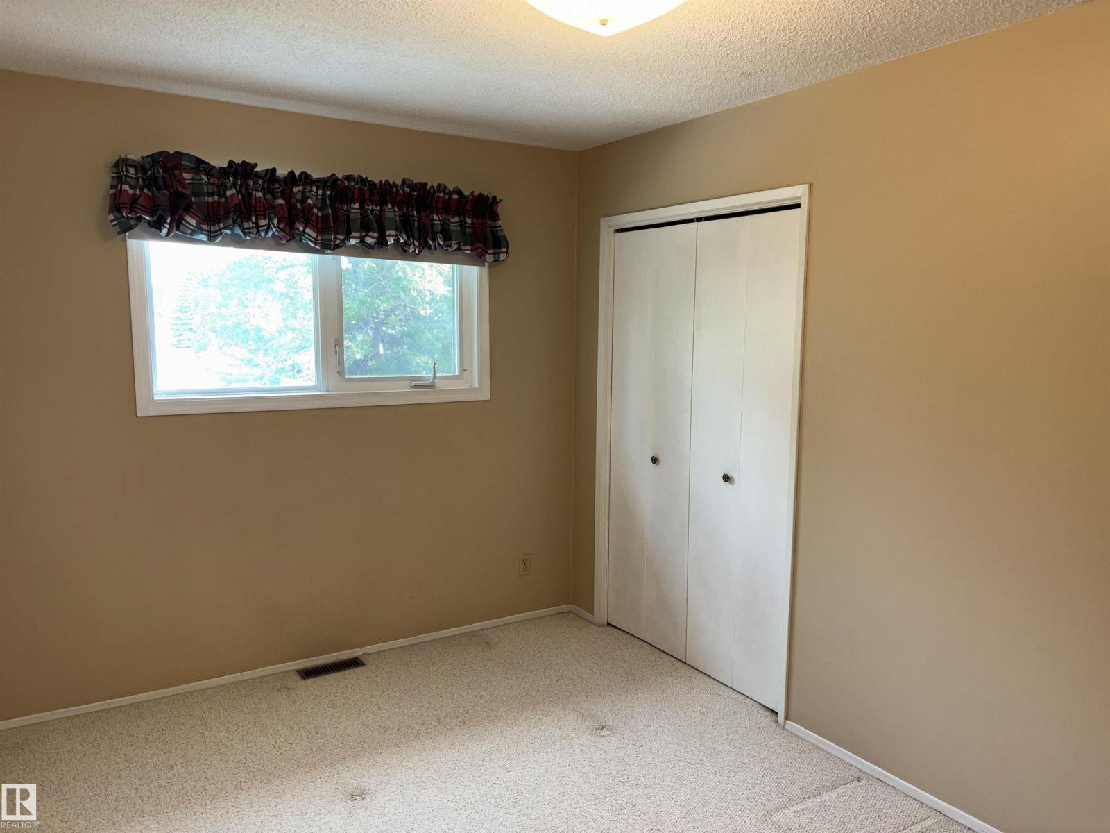 4027 74 ST NW - 36