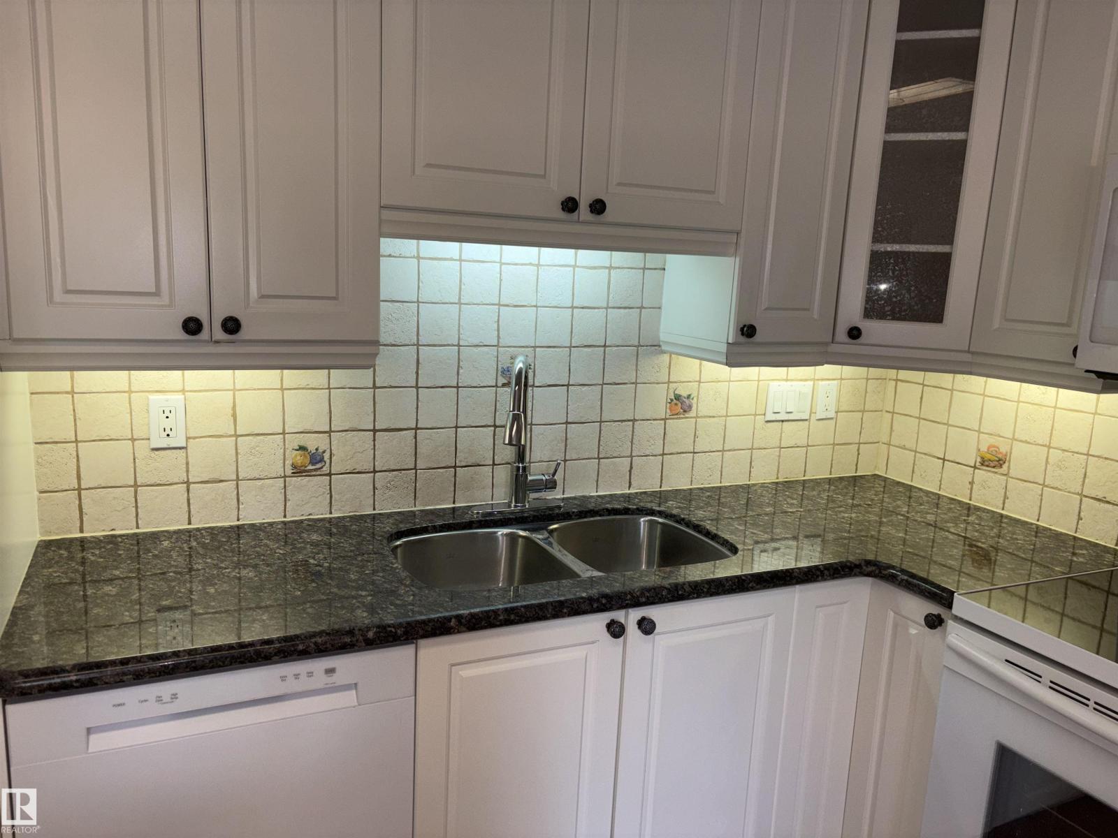 4027 74 ST NW - 12