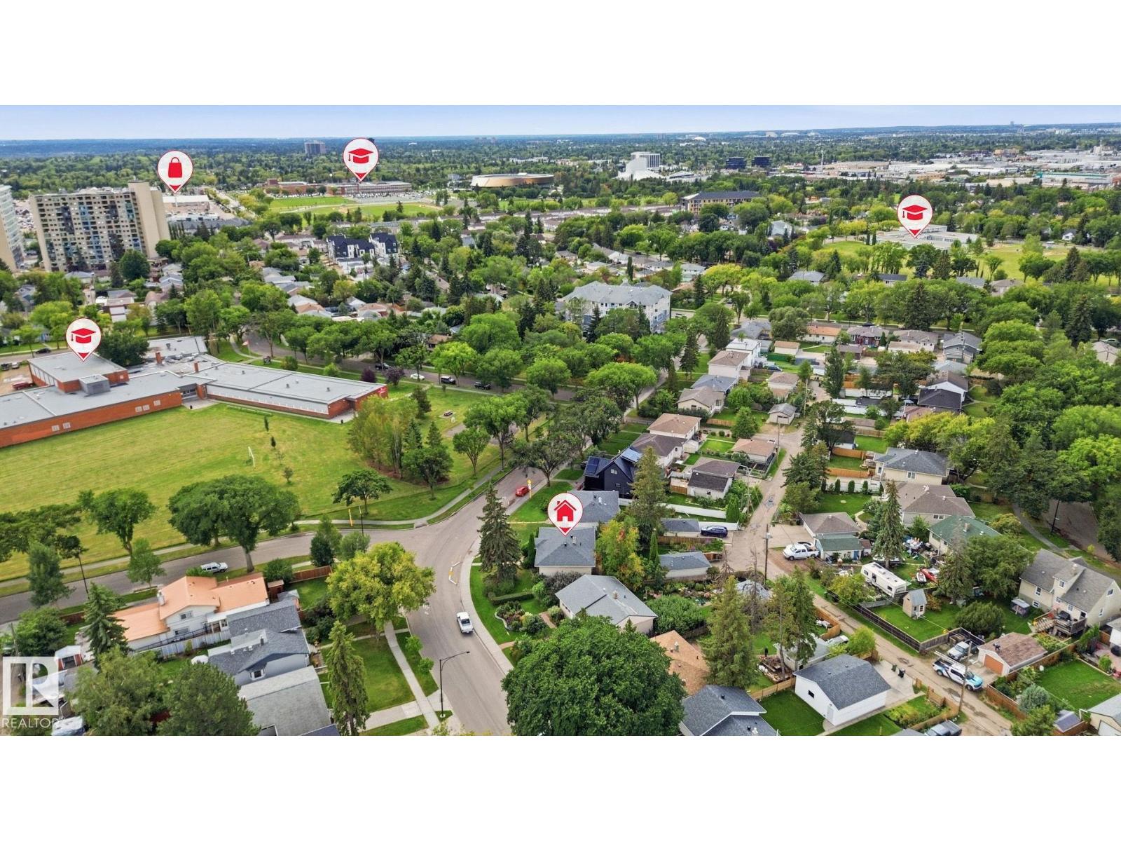 11708 135 ST NW - 37