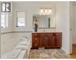 219 Falcon Ridge Way W, Rural Lethbridge County, AB T1J5R8 Photo 25