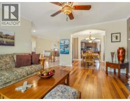 219 Falcon Ridge Way W, Rural Lethbridge County, AB T1J5R8 Photo 15