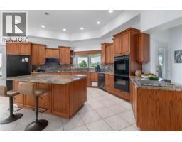 Family room - 2457 Belgo Road, Kelowna, BC V1P1E2 Photo 9
