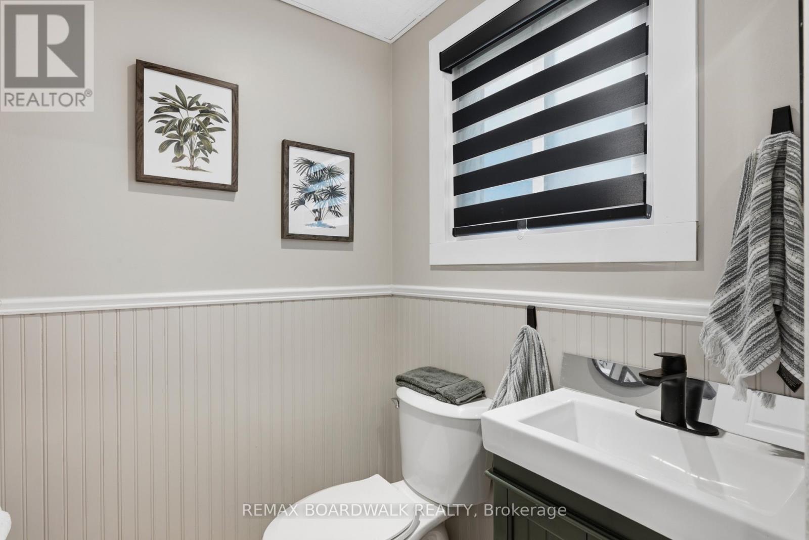 11 MAPLE AVENUE - Image 18