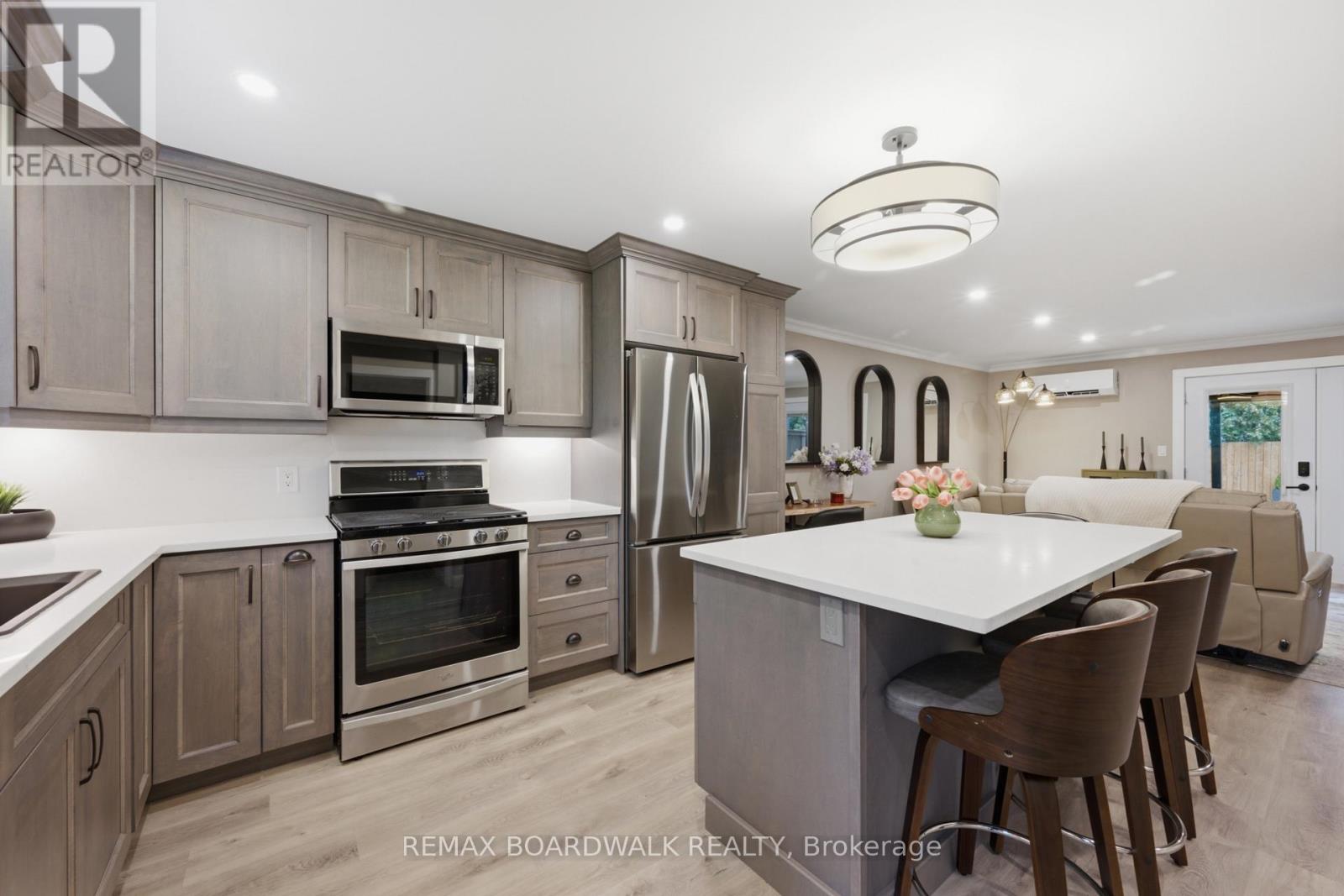 11 MAPLE AVENUE - Image 19