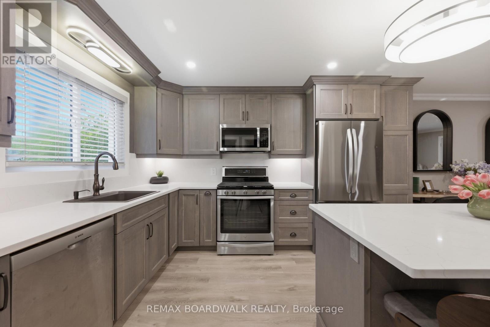 11 MAPLE AVENUE - Image 20