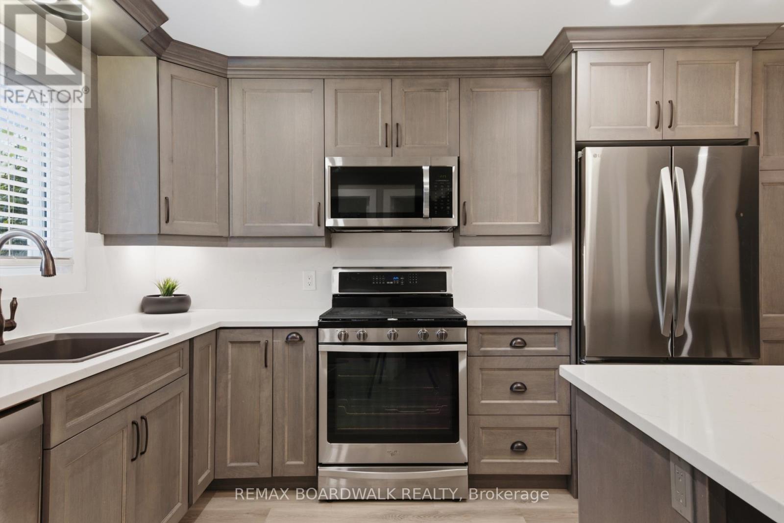 11 MAPLE AVENUE - Image 21