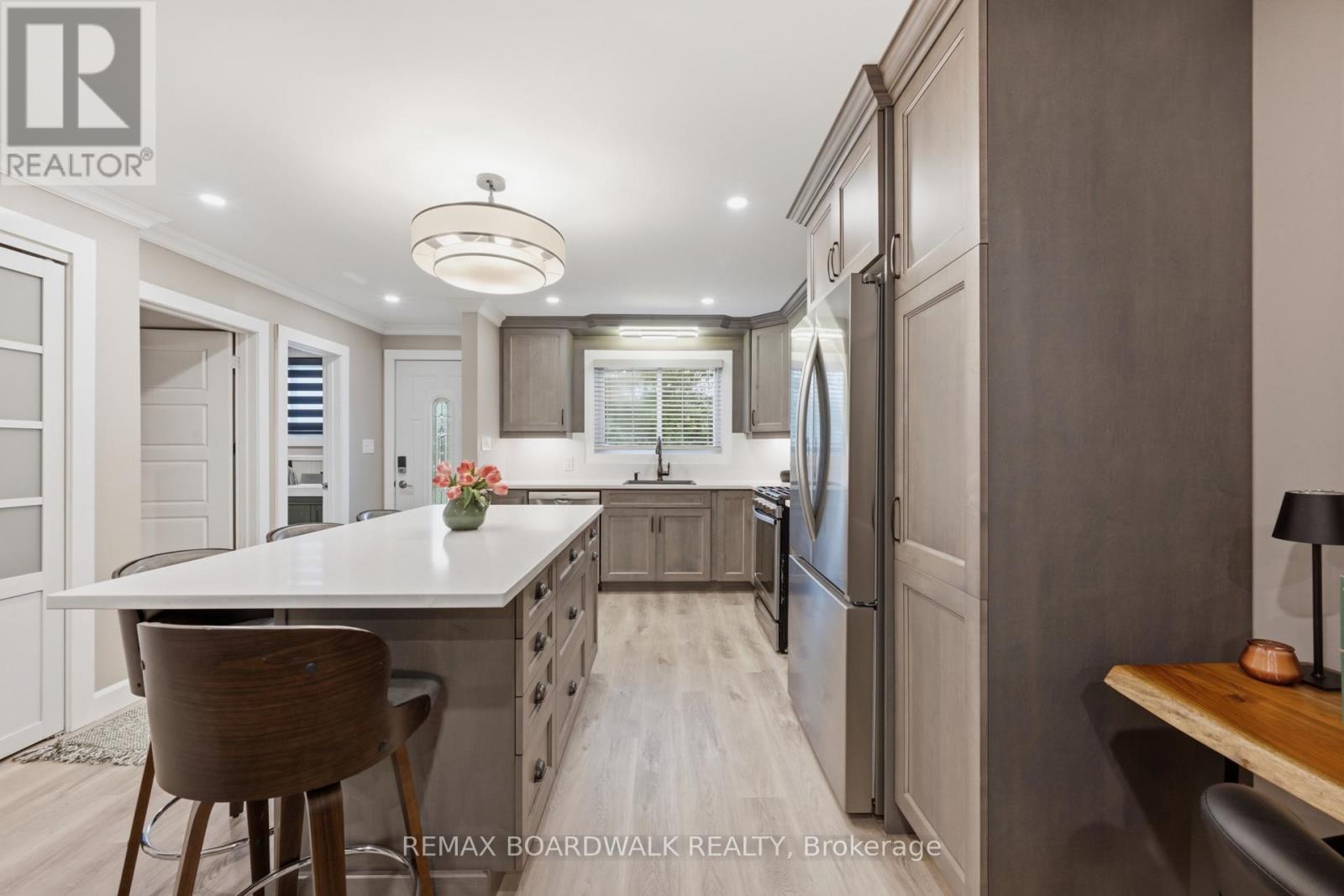 11 MAPLE AVENUE - Image 24