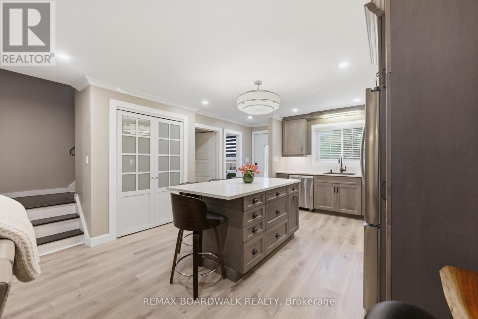 11 MAPLE AVENUE - Image 26