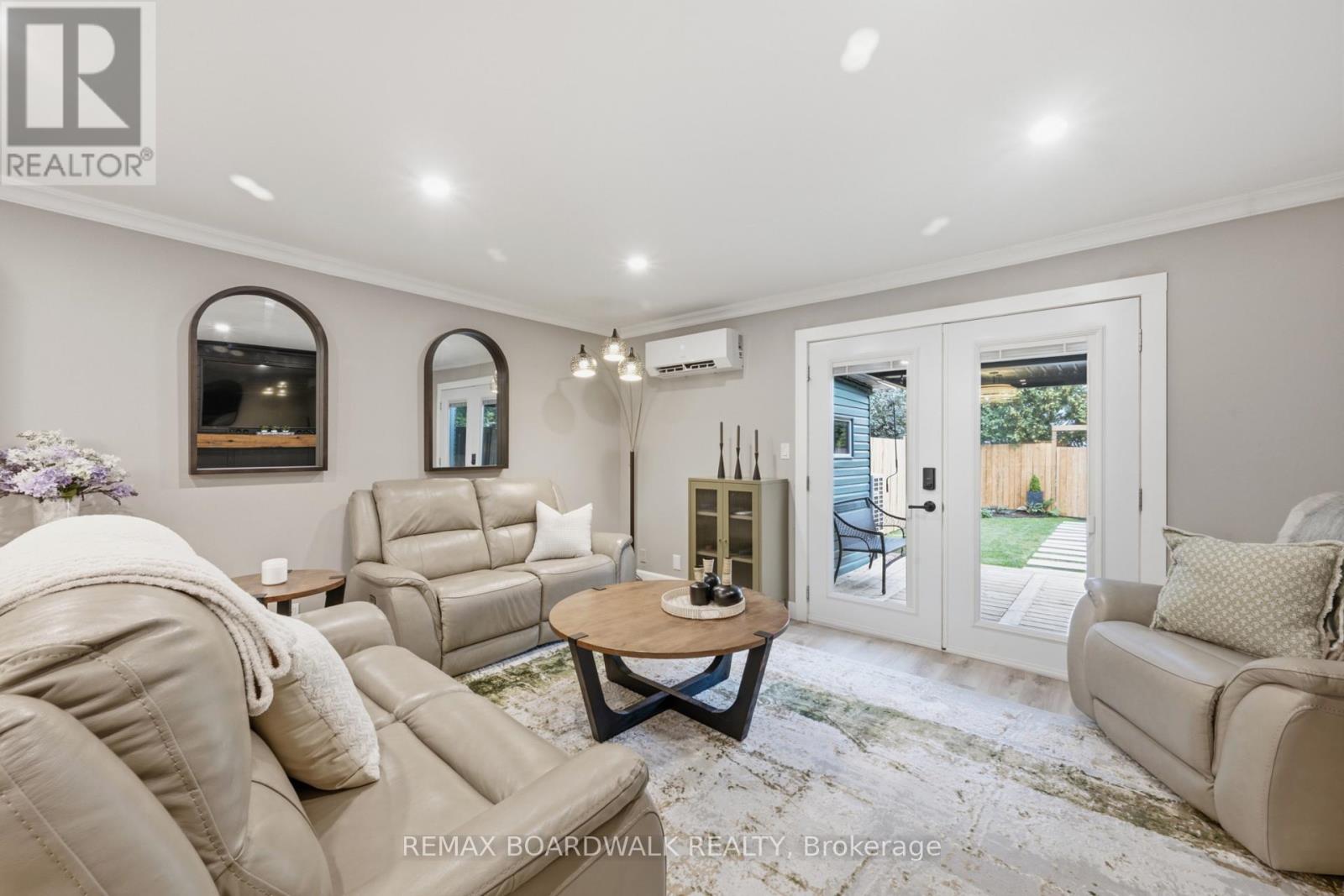 11 MAPLE AVENUE - Image 29