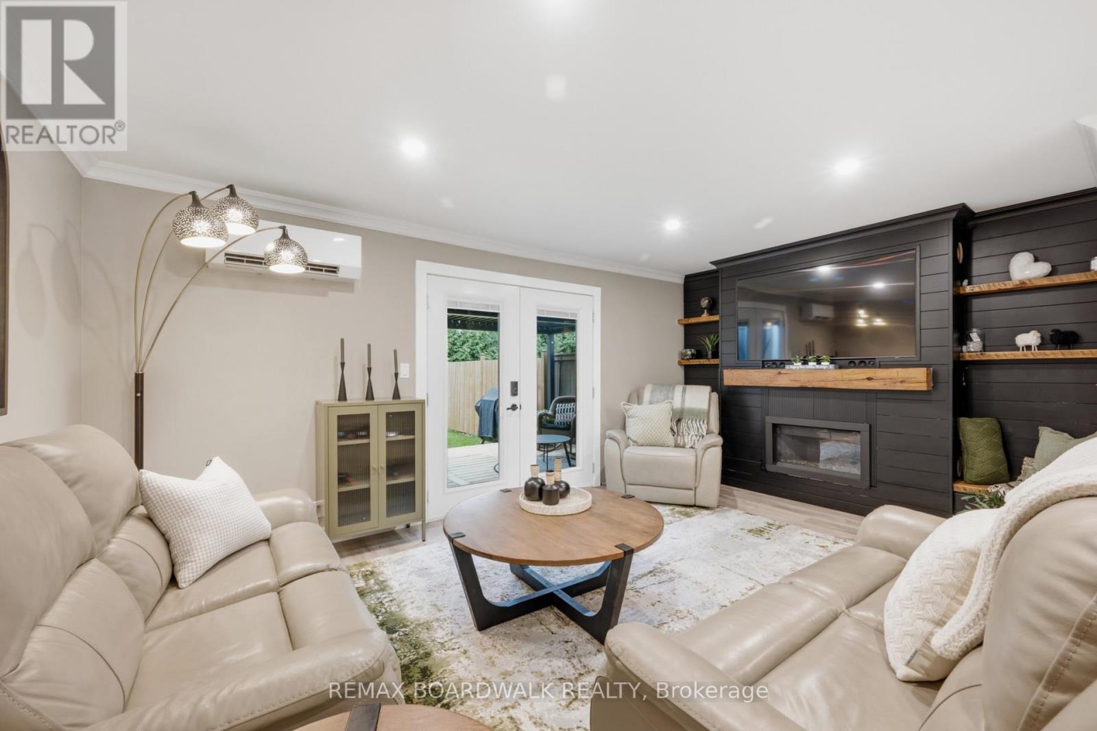 11 MAPLE AVENUE - Image 30