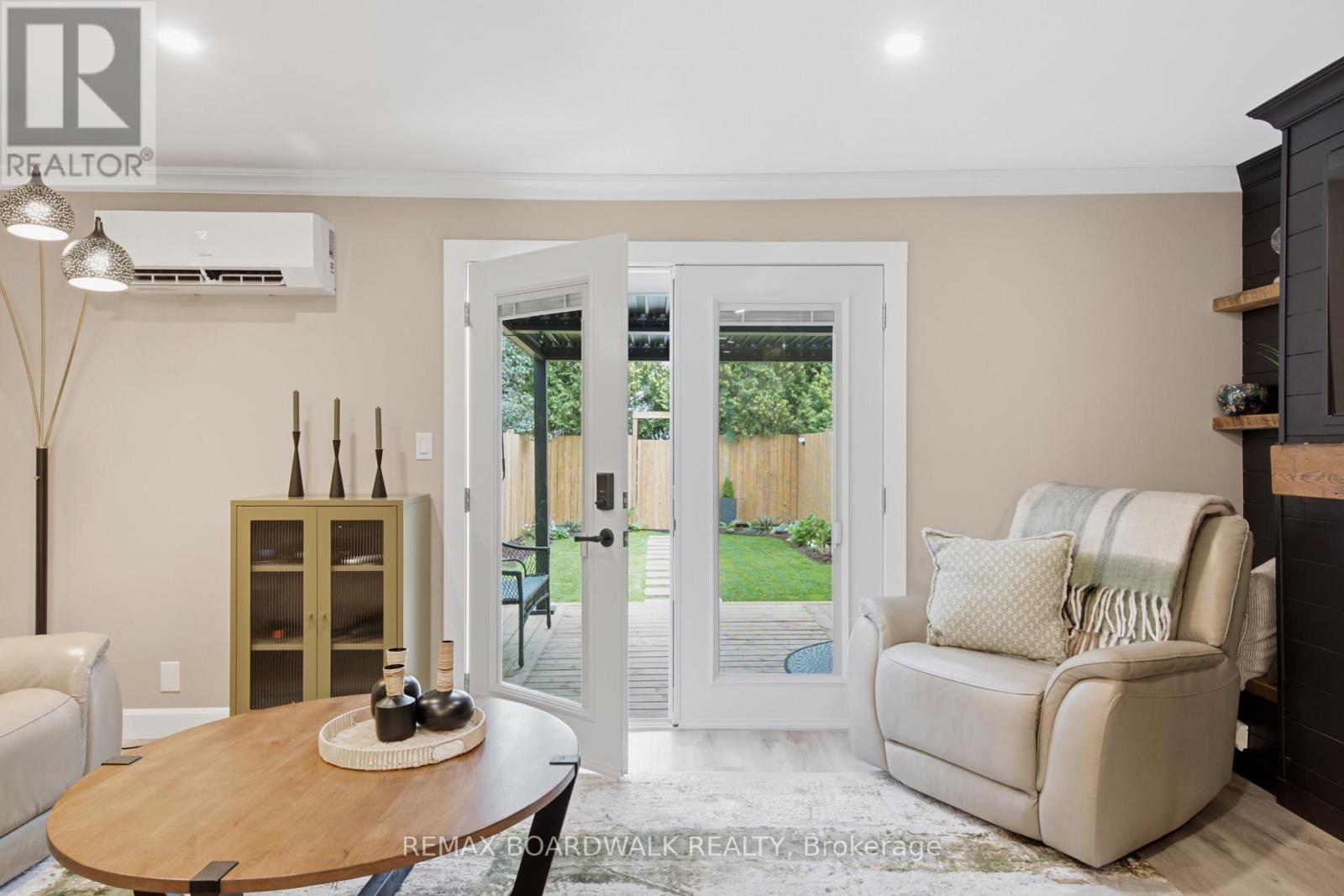 11 MAPLE AVENUE - Image 34