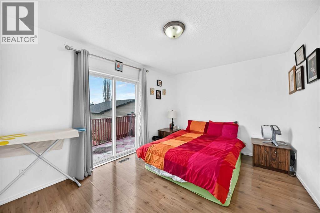 1062 Bridlemeadows Manor SW - 12