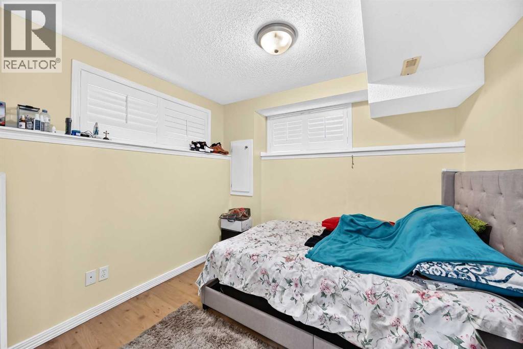 1062 Bridlemeadows Manor SW - 19