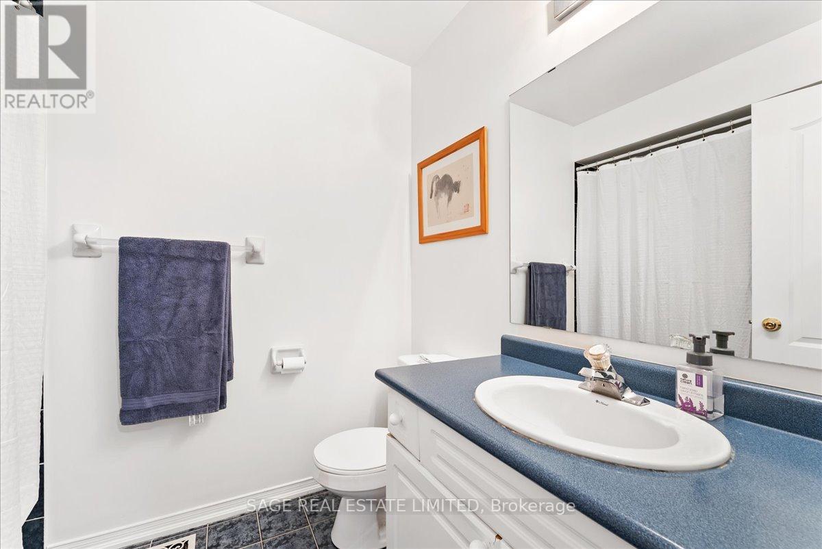 34 MCSWEENEY CRESCENT - 30