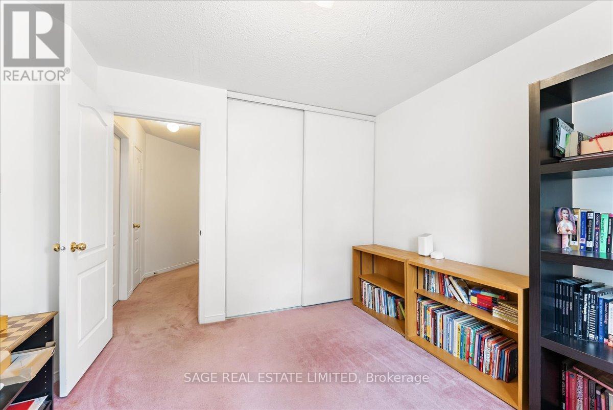 34 MCSWEENEY CRESCENT - 34