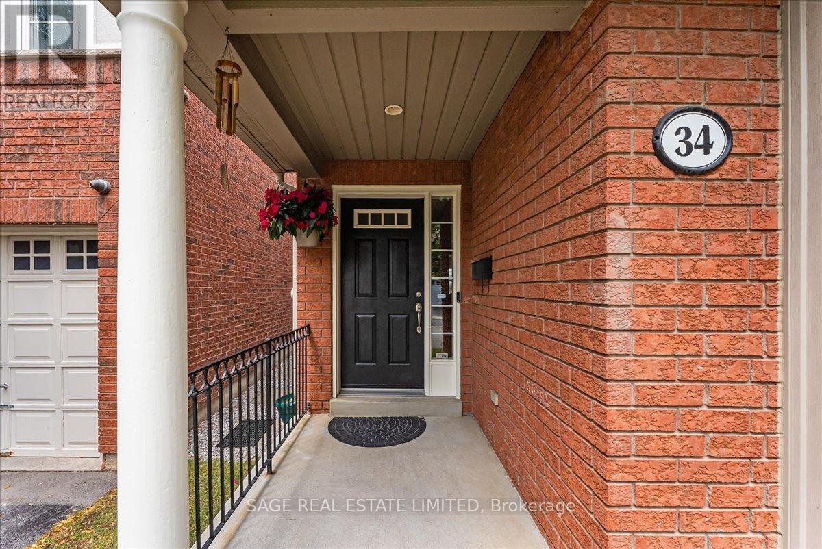 34 MCSWEENEY CRESCENT - 4