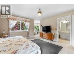 1072 Evergreen, Canmore, AB T1W2P9 Photo 35