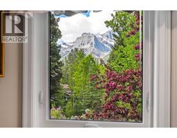 1072 Evergreen, Canmore, AB T1W2P9 Photo 37