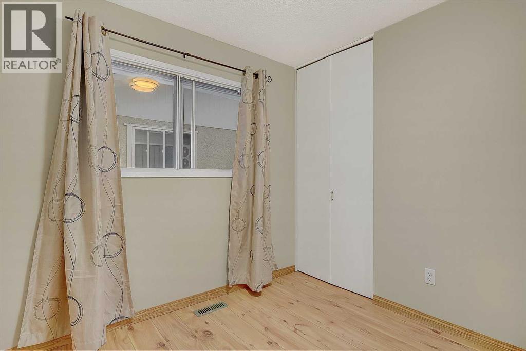 7607 96 Street - 16