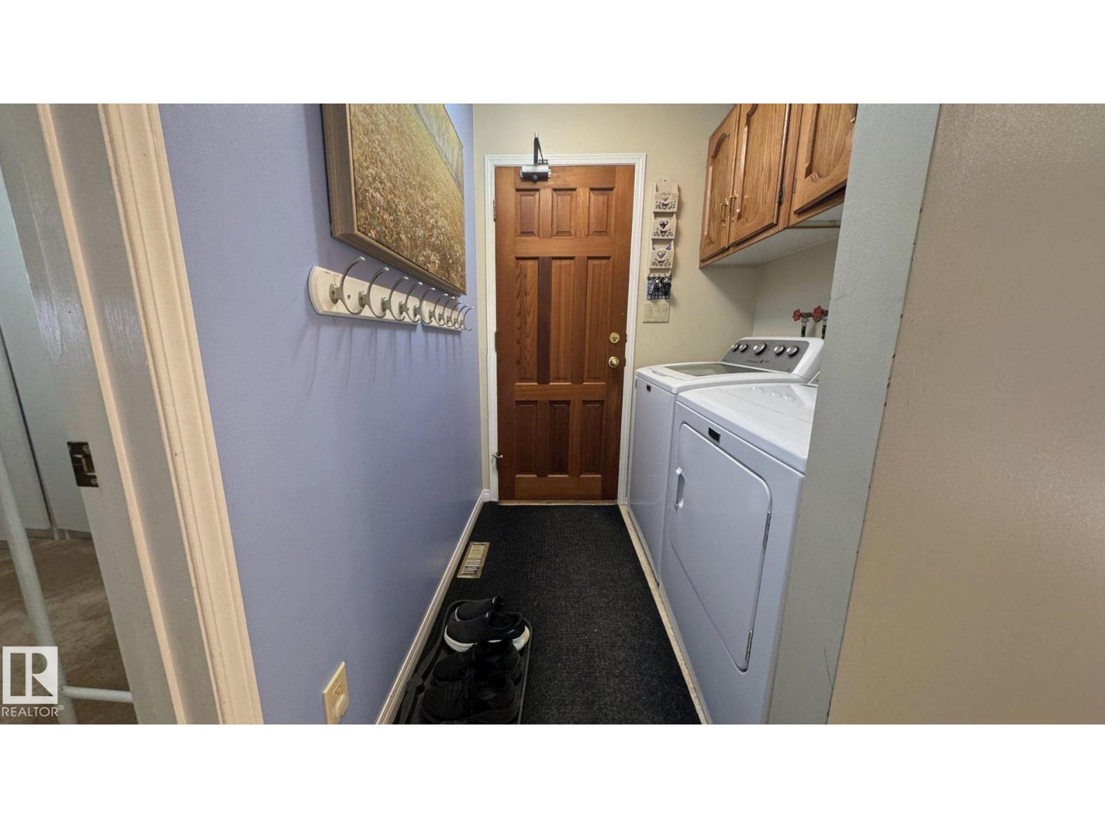 4804 45 ST - 15