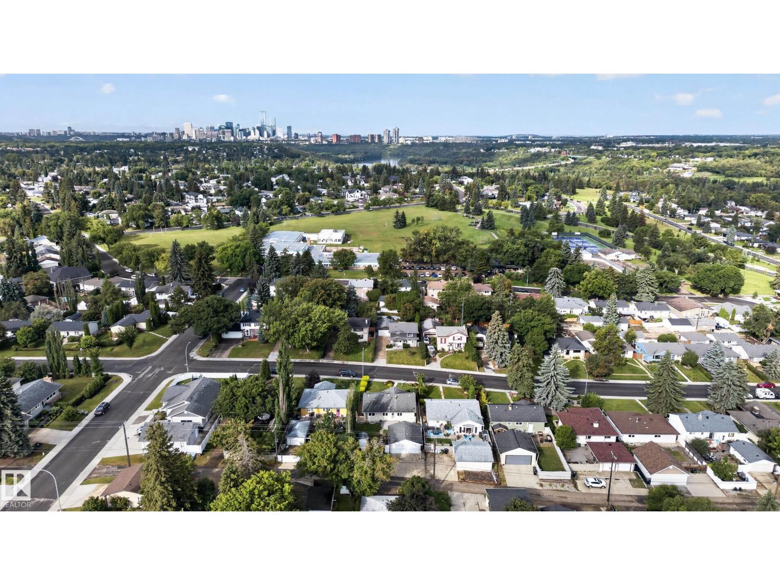 10739 52 ST NW - 11