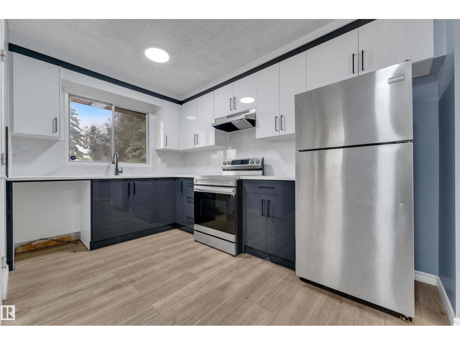 3111 67 ST NW - 10