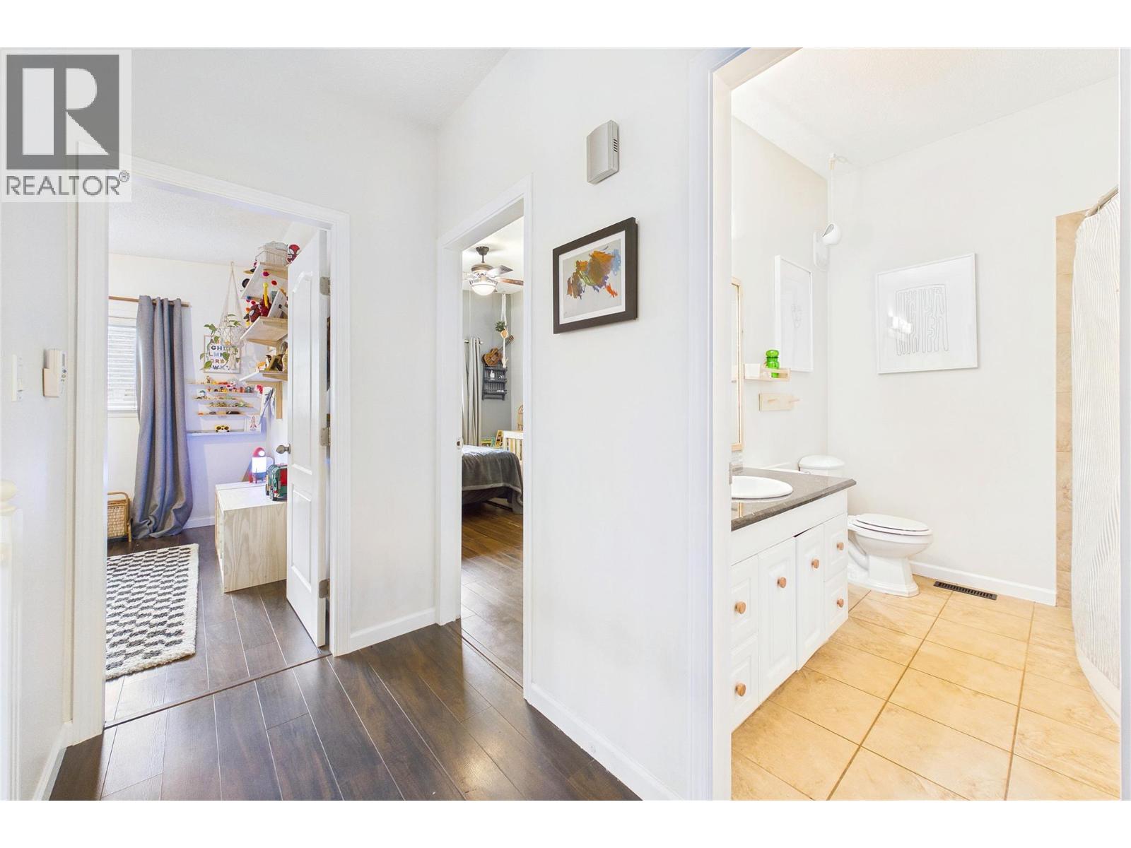 1393 Highland Drive S - 17