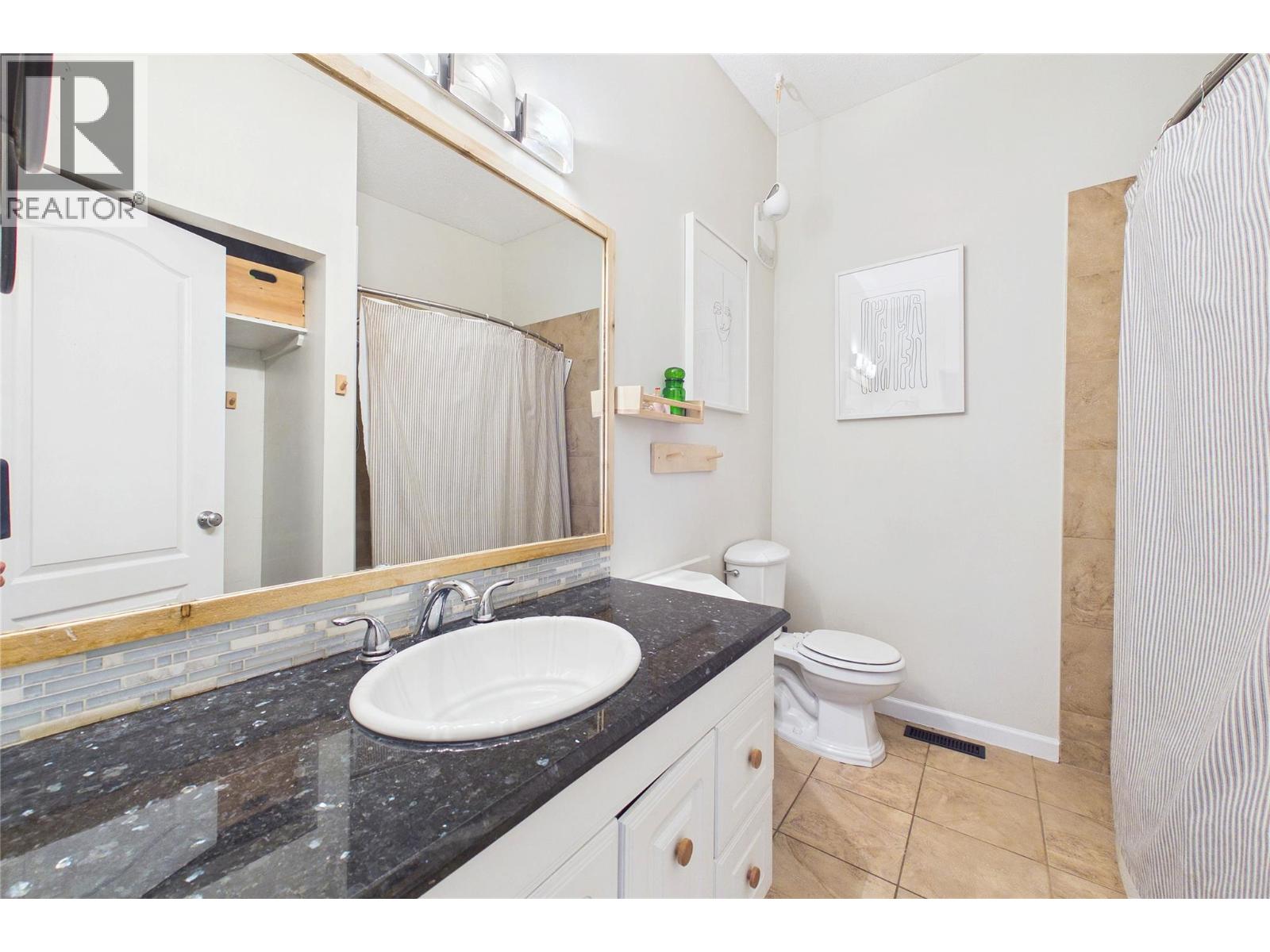 1393 Highland Drive S - 19