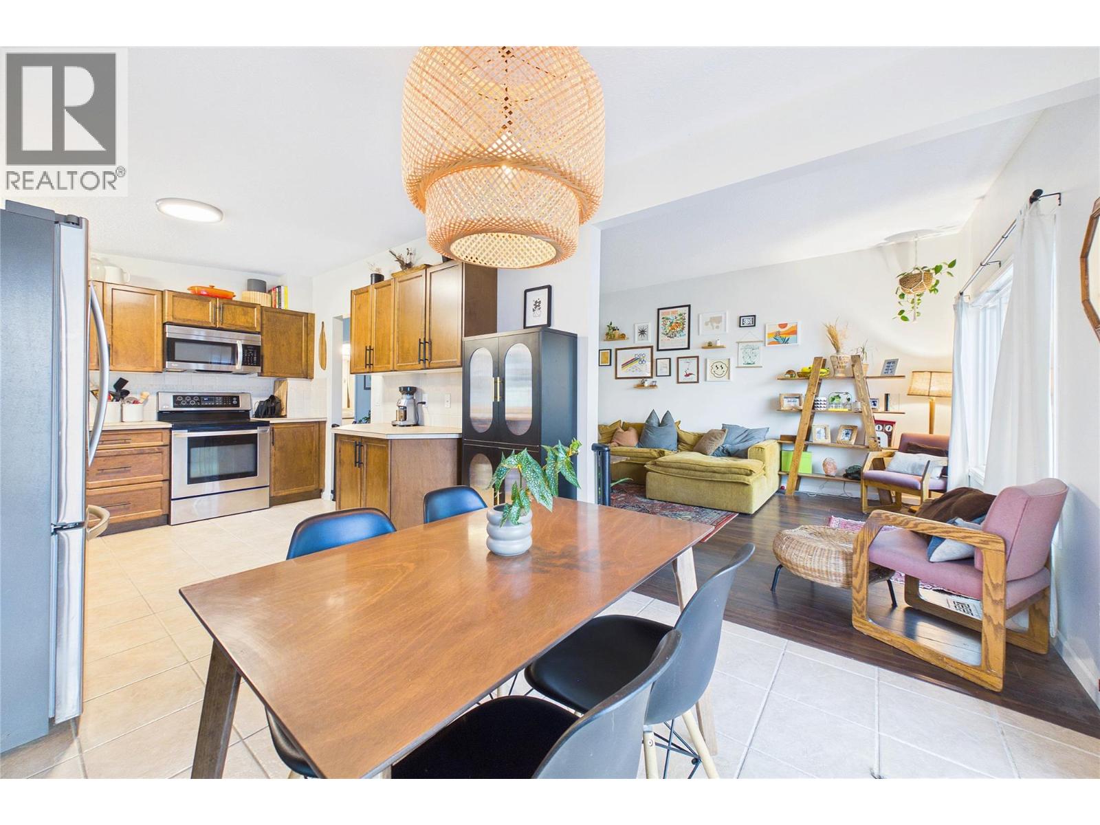 1393 Highland Drive S - 10