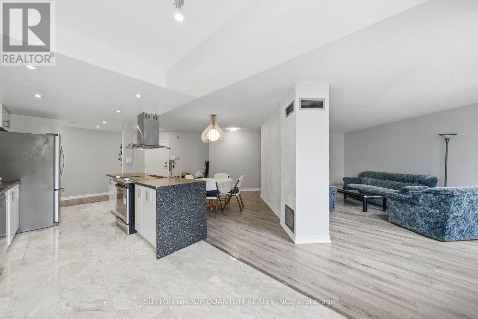 #304 3650 KANEFF CRESCENT - 10